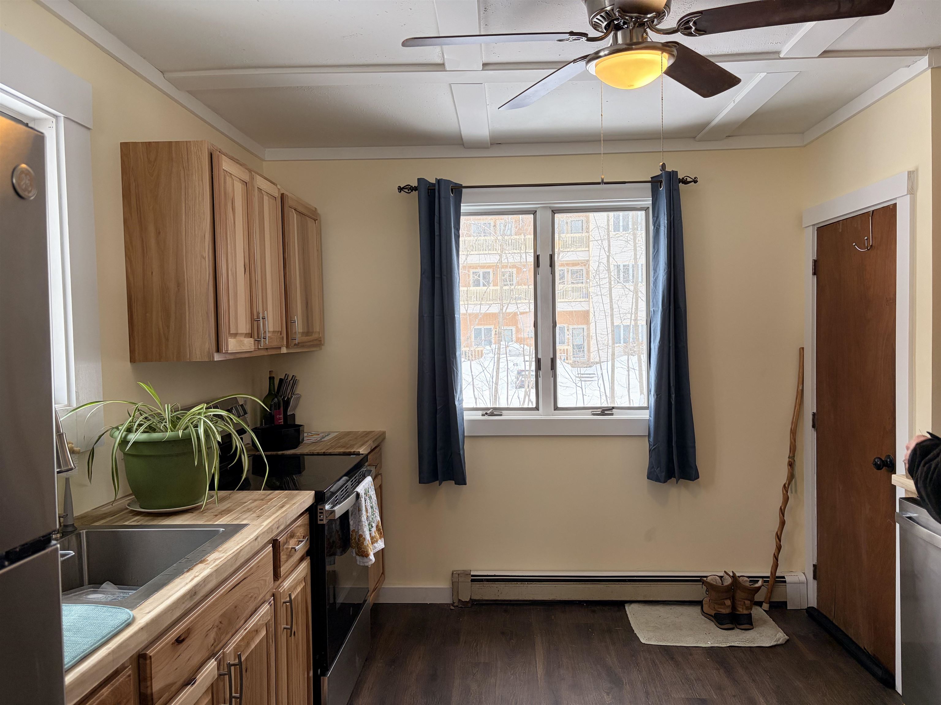 51 Pollard Road, Unit 4 Lincoln, NH 03251 - Photo 14 of 36