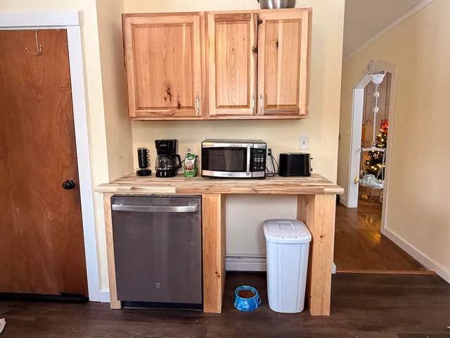 $2,500 | 51 Pollard Road, Unit 4, Lincoln, NH 03251