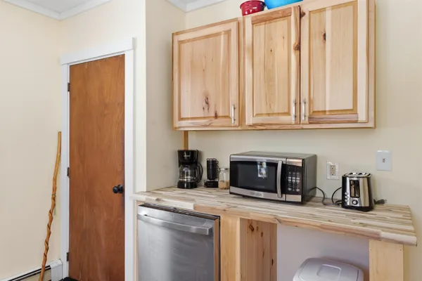 $2,500 | 51 Pollard Road, Unit 4, Lincoln, NH 03251