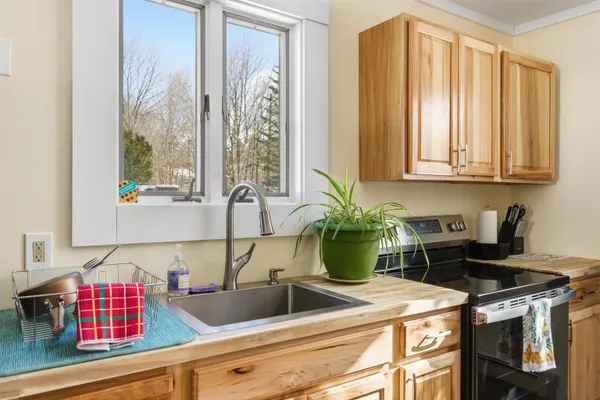 $2,500 | 51 Pollard Road, Unit 4, Lincoln, NH 03251