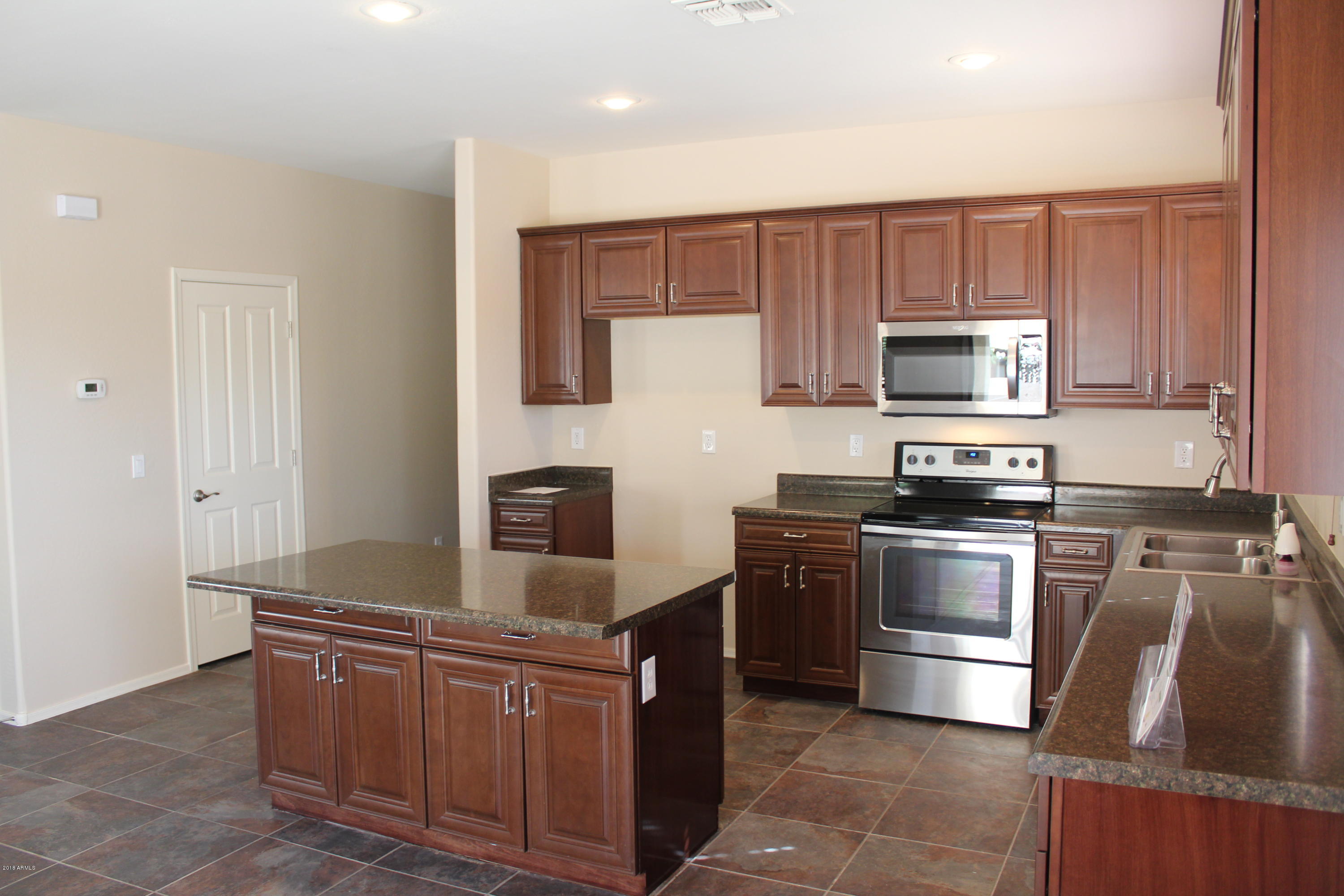 45442 West Norris Road Maricopa, AZ 85139 - Photo 19 of 56 Kitchen