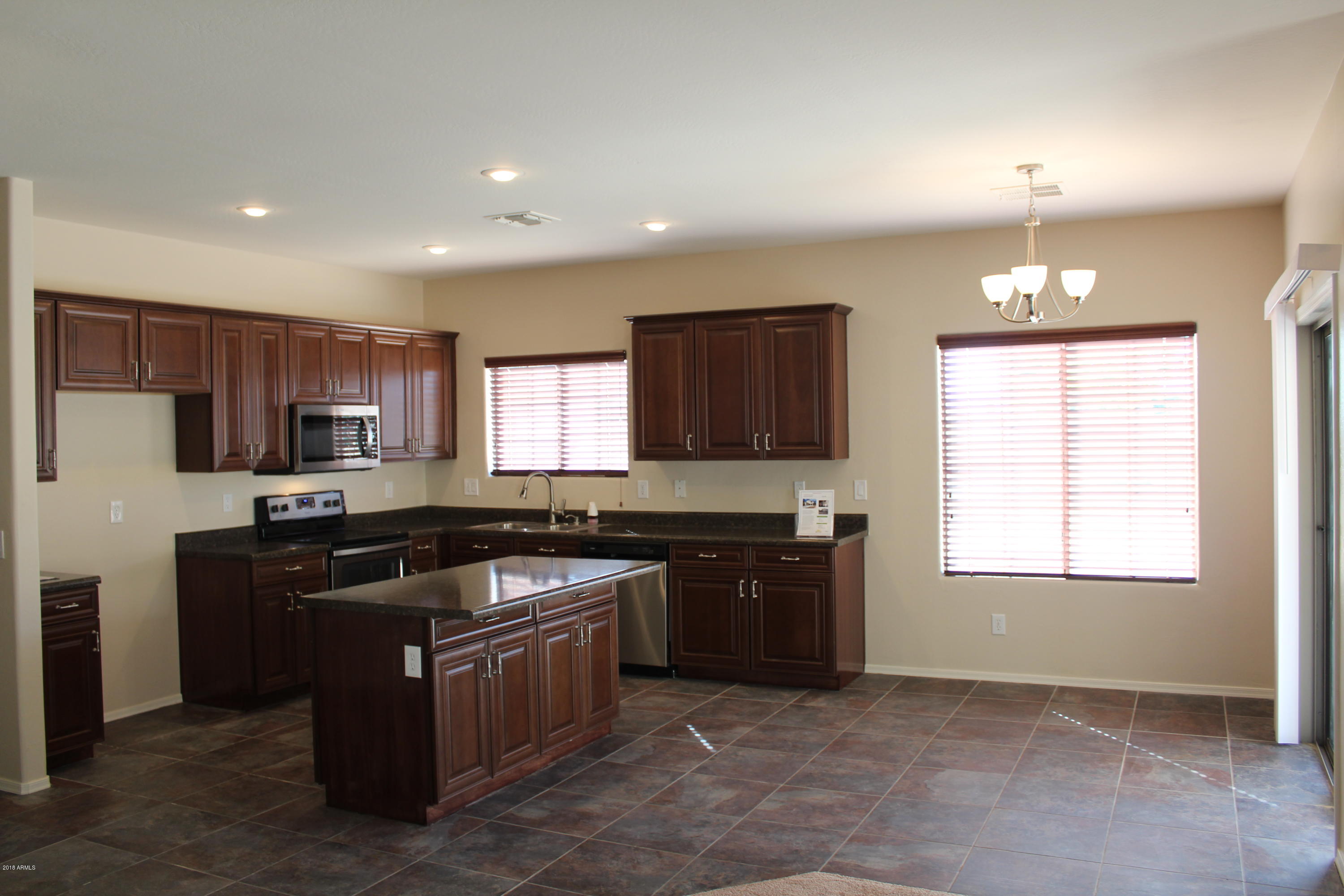 45442 West Norris Road Maricopa, AZ 85139 - Photo 20 of 56 Kitchen