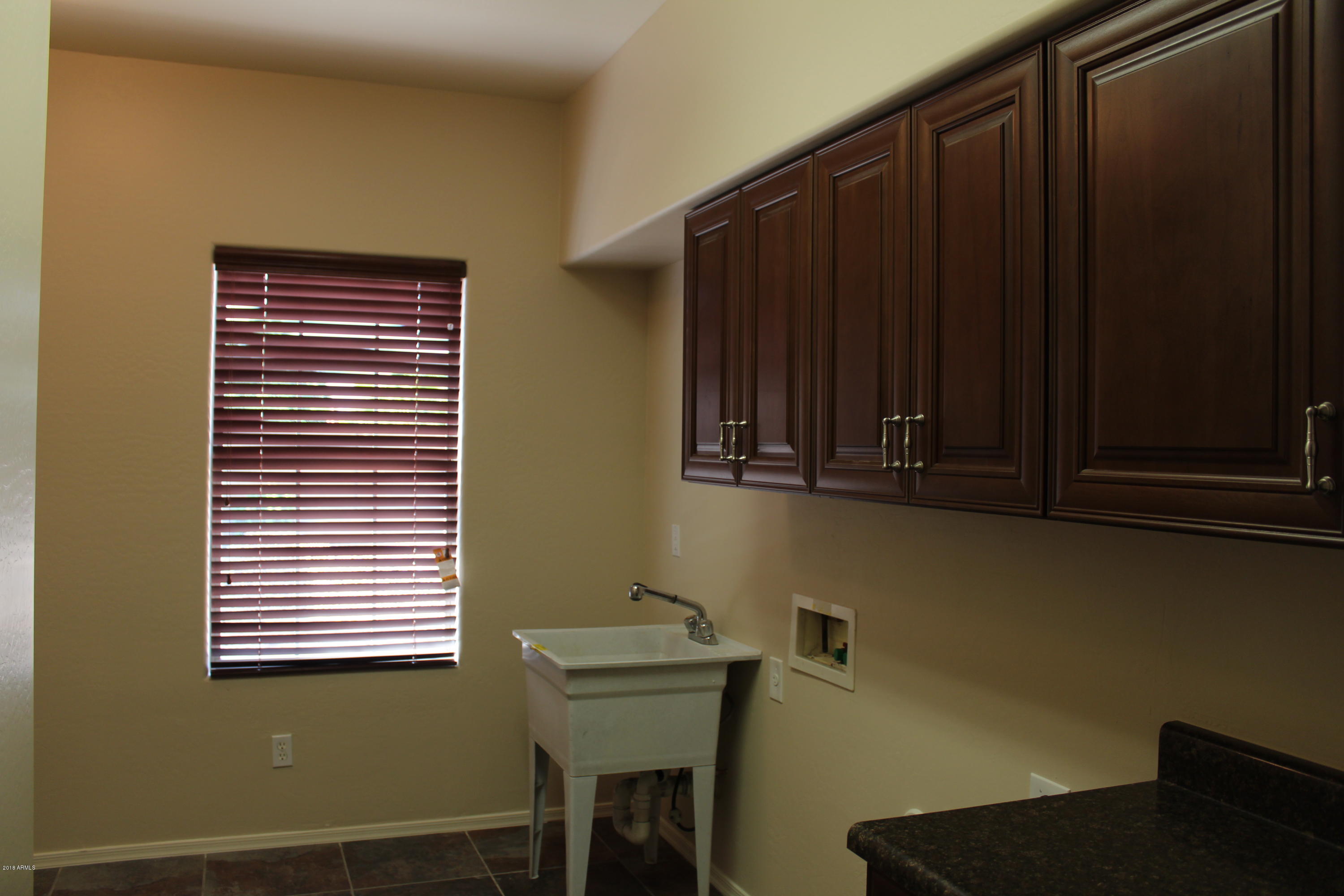 45442 West Norris Road Maricopa, AZ 85139 - Photo 23 of 56 Laundry Room