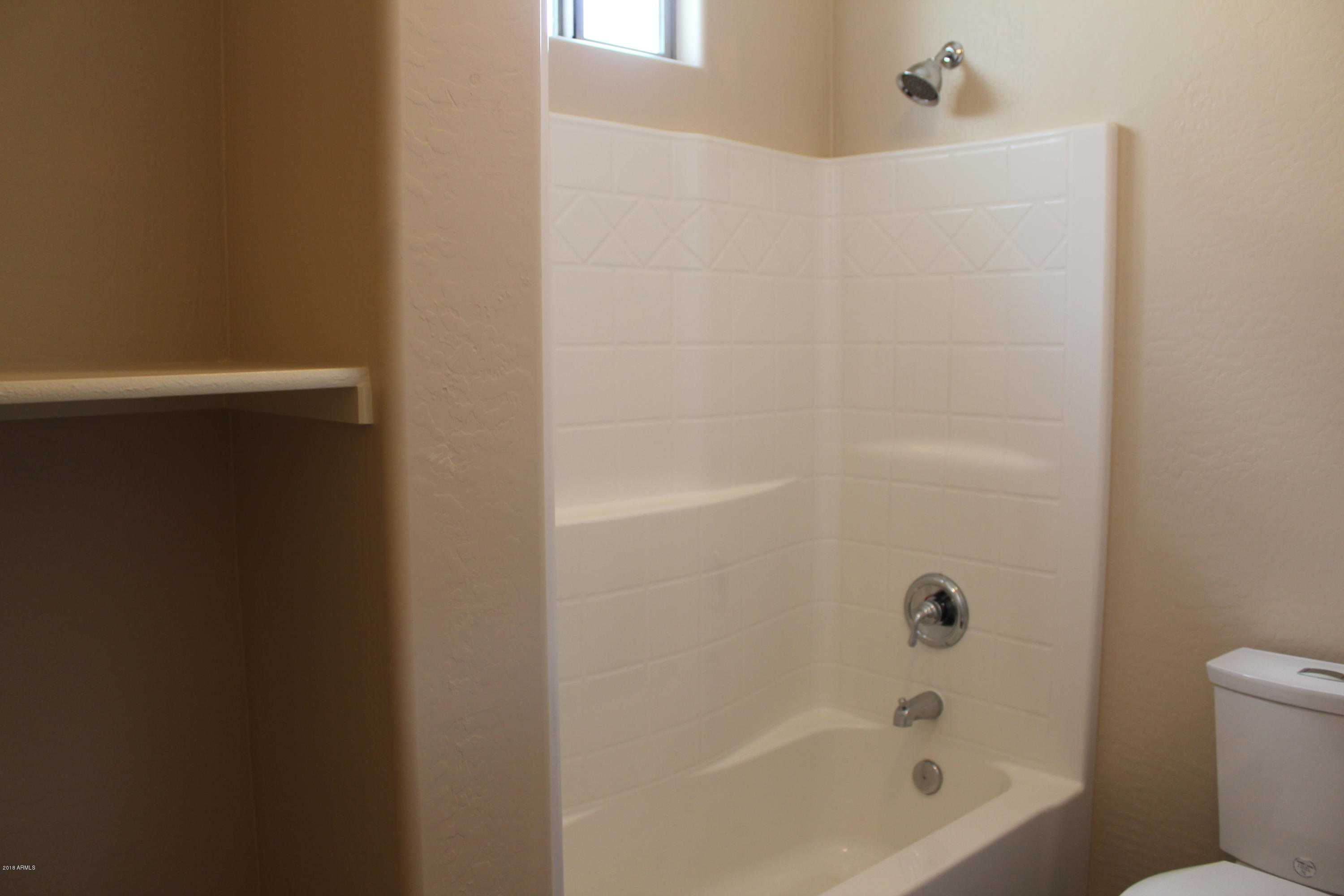 45442 West Norris Road Maricopa, AZ 85139 - Photo 39 of 56 Upstairs Hall Bath