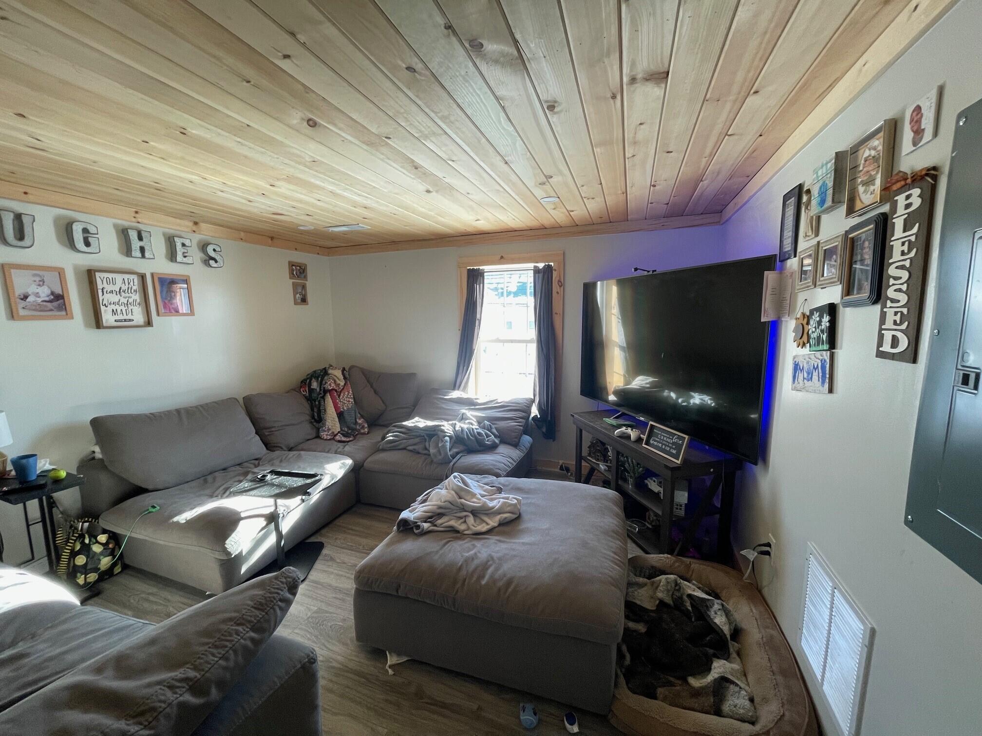 296 North Main Street Pittsfield, ME 04967 - Photo 21 of 30 20