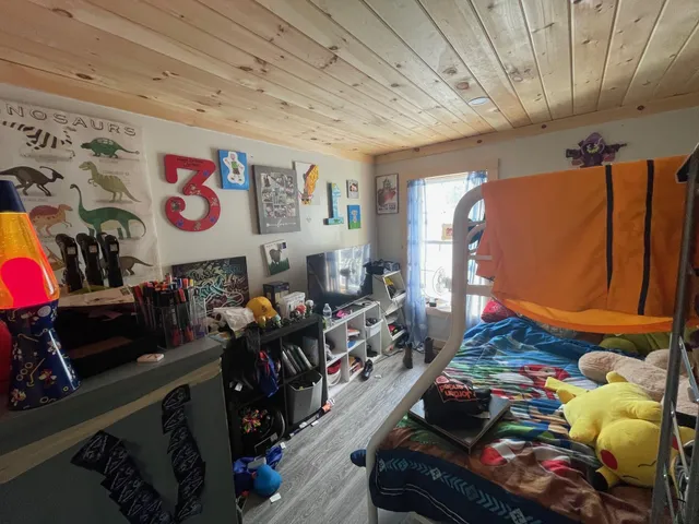 $250,000 | 296 North Main Street, Pittsfield, ME 04967