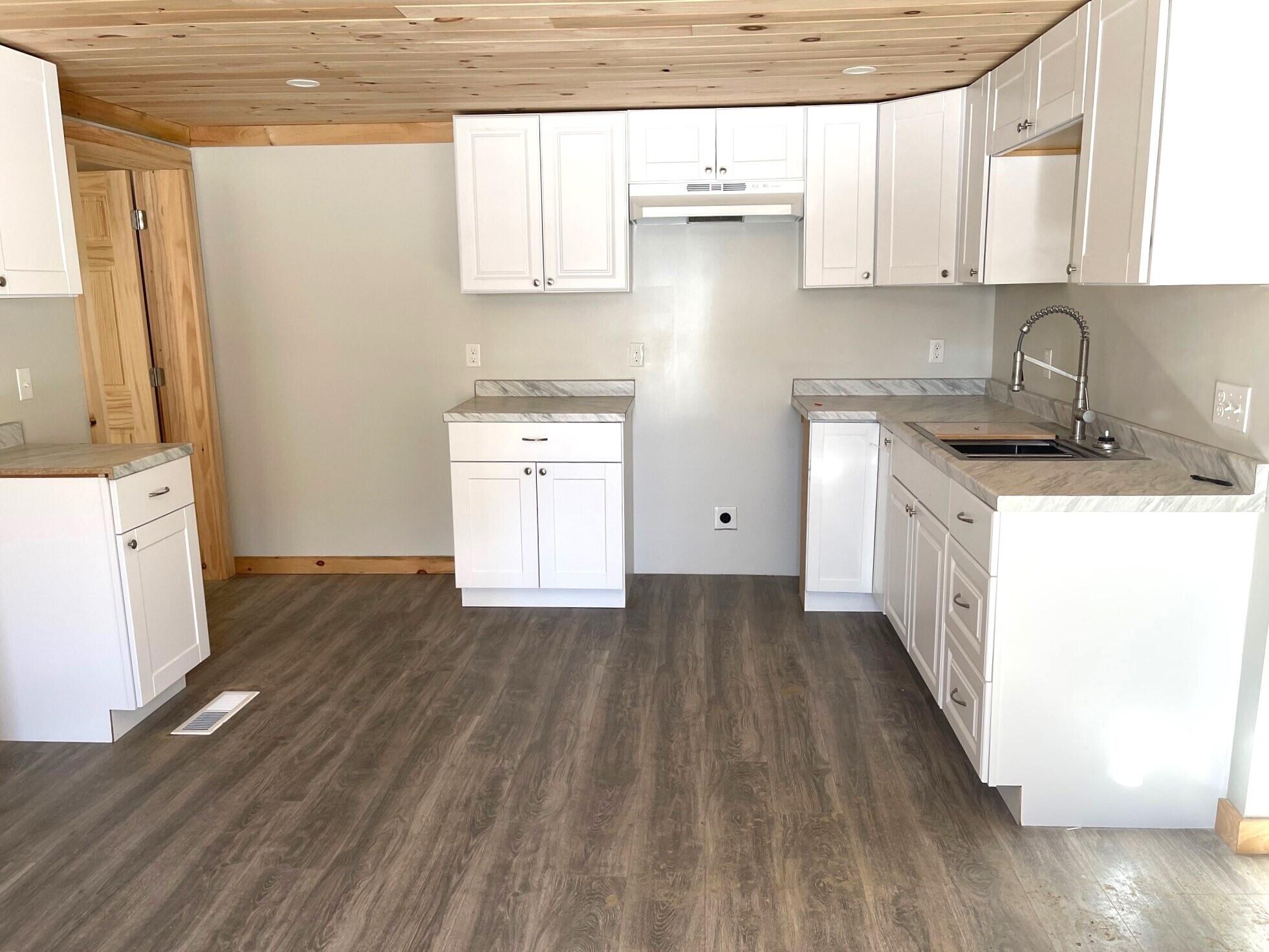 296 North Main Street Pittsfield, ME 04967 - Photo 6 of 30 6