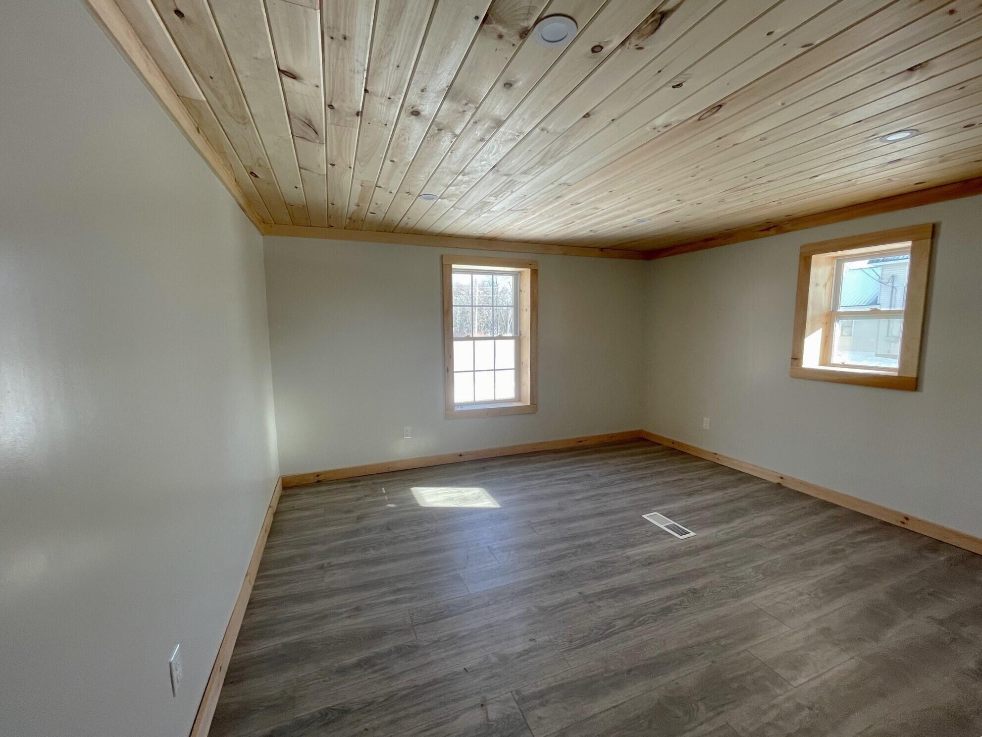 296 North Main Street Pittsfield, ME 04967 - Photo 9 of 30 8