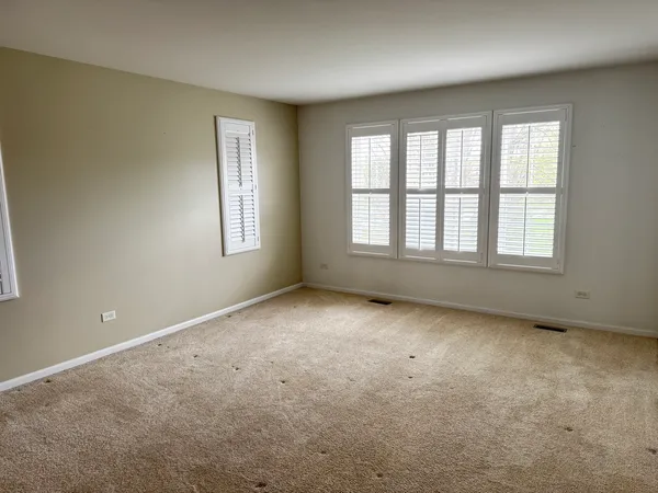 $2,600 | 24358 Leski Lane, Plainfield, IL 60585