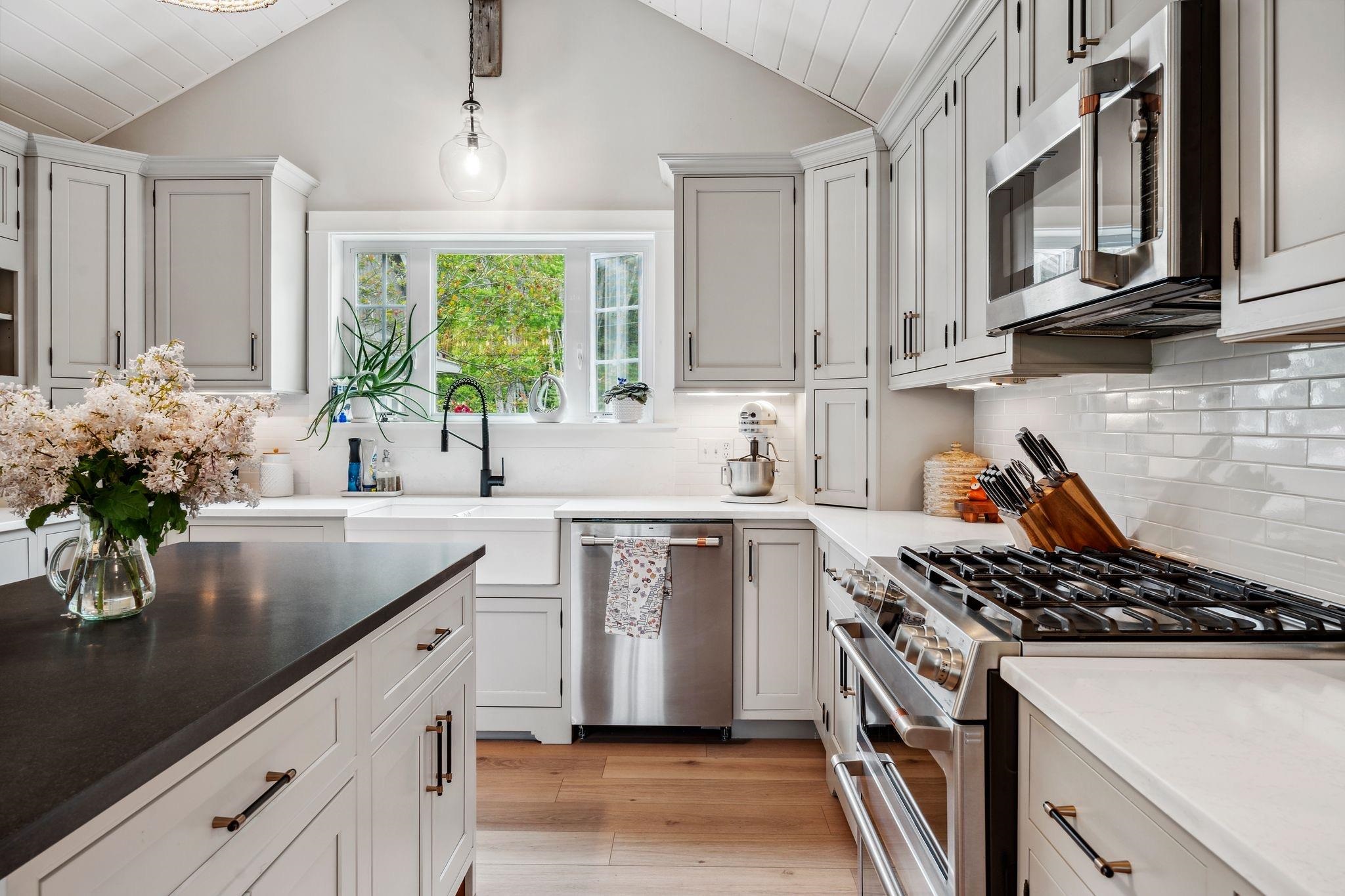 177 Barton Road Croydon, NH 03773 - Photo 12 of 34