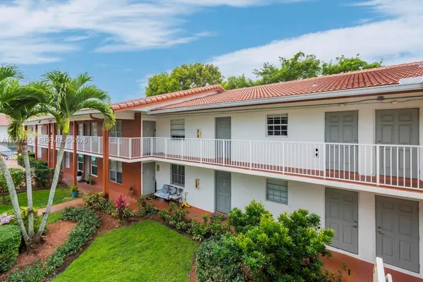 $1,900 | 3100 Coral Springs Drive, Unit 2H, Coral Springs, FL 33065
