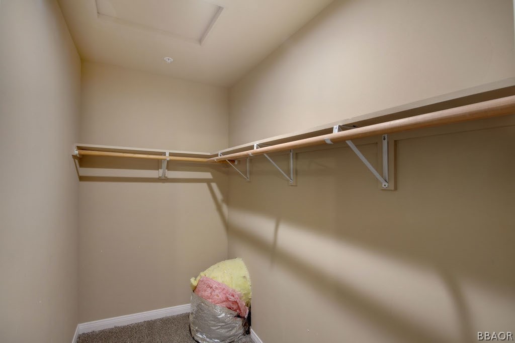 369 Riverside Avenue Sugarloaf, CA 92386 - Photo 19 of 30 a view of small space