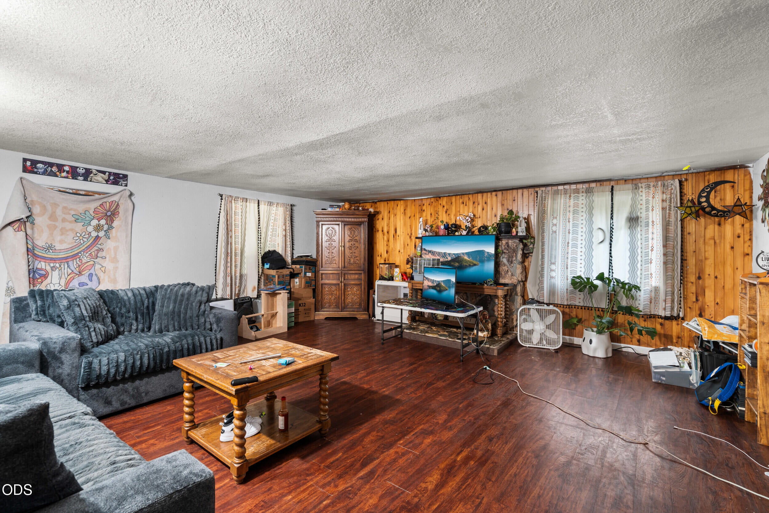 3580 Rockydale Road Cave Junction, OR 97523 - Photo 5 of 39 Gallery Image 5