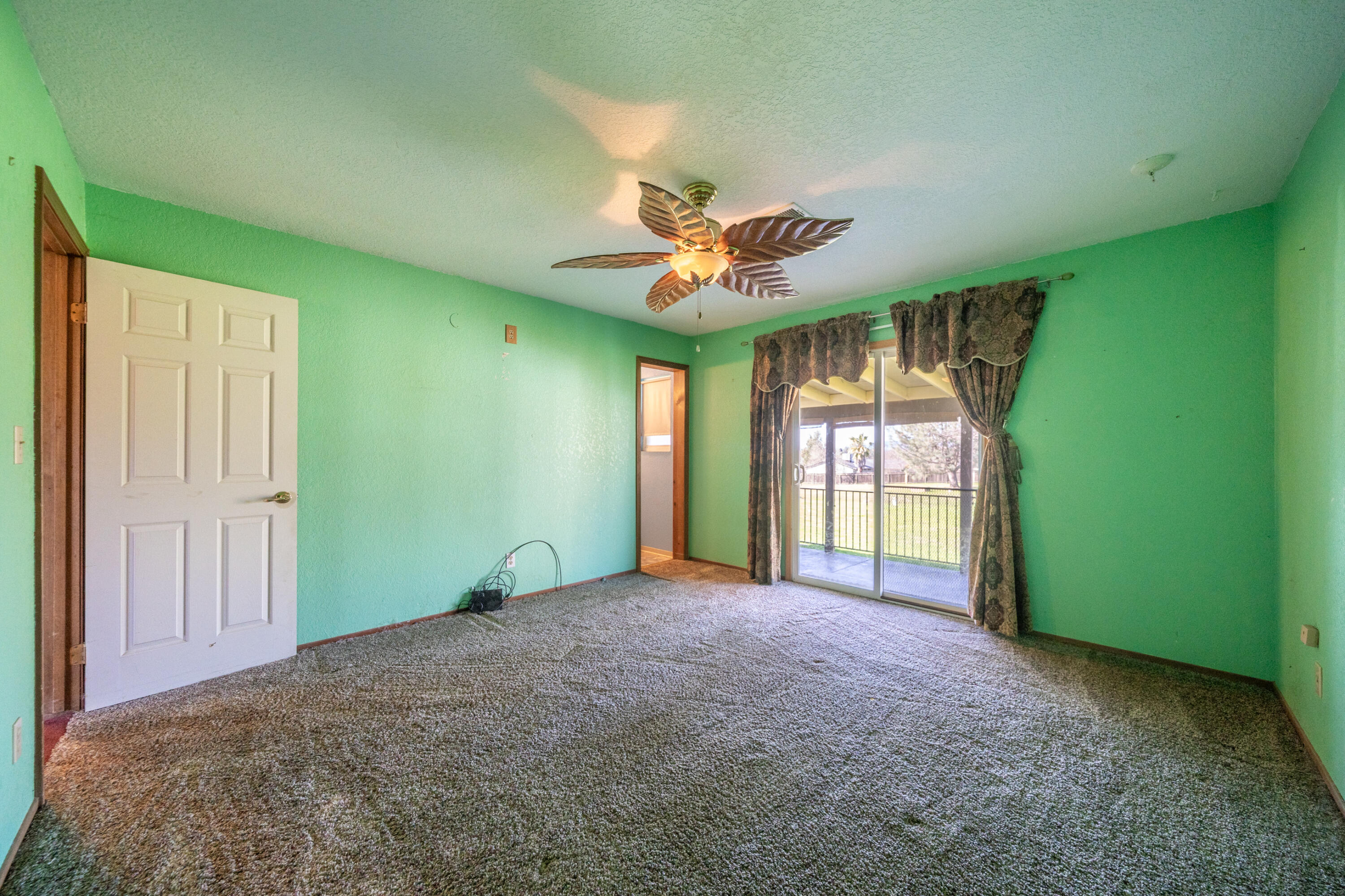 1200 Lema Road Redding, CA 96003 - Photo 16 of 37 1200 Lema Rd-28