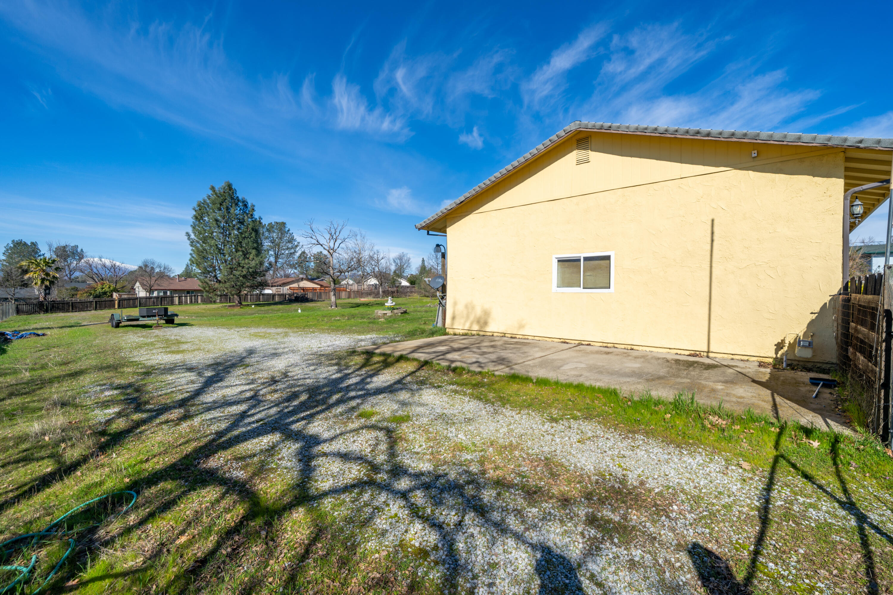 1200 Lema Road Redding, CA 96003 - Photo 25 of 37 1200 Lema Rd-57