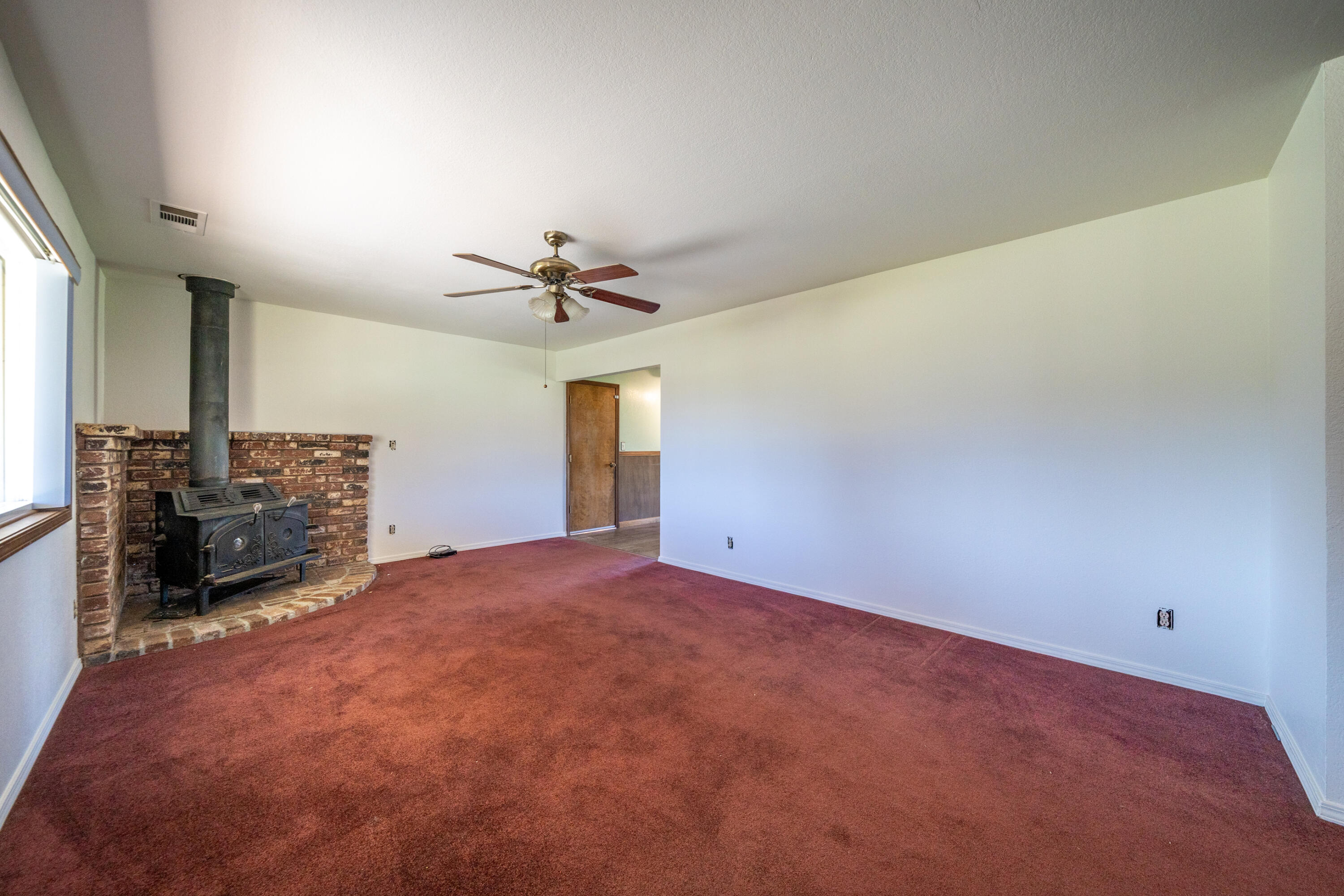 1200 Lema Road Redding, CA 96003 - Photo 5 of 37 1200 Lema Rd-16