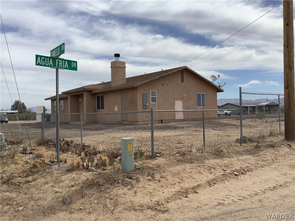 4024 Canelo Road Golden Valley, AZ 86413 - Photo 2 of 35