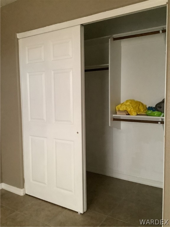 4024 Canelo Road Golden Valley, AZ 86413 - Photo 22 of 35 a view of walk in closet