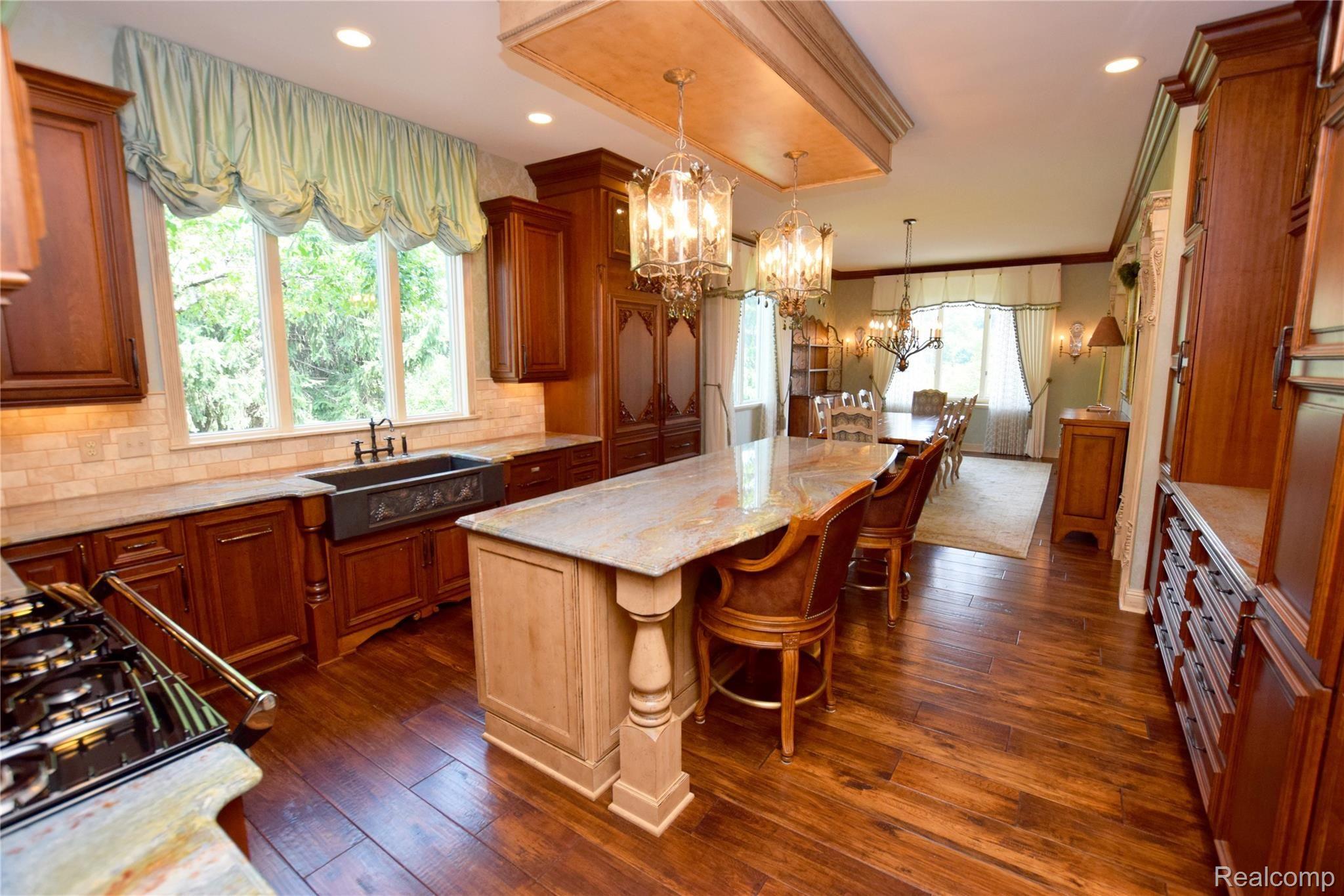 11471 Sharp Road Linden, MI 48451 - Photo 5 of 38 High end granite and all light fixtures hand chosen