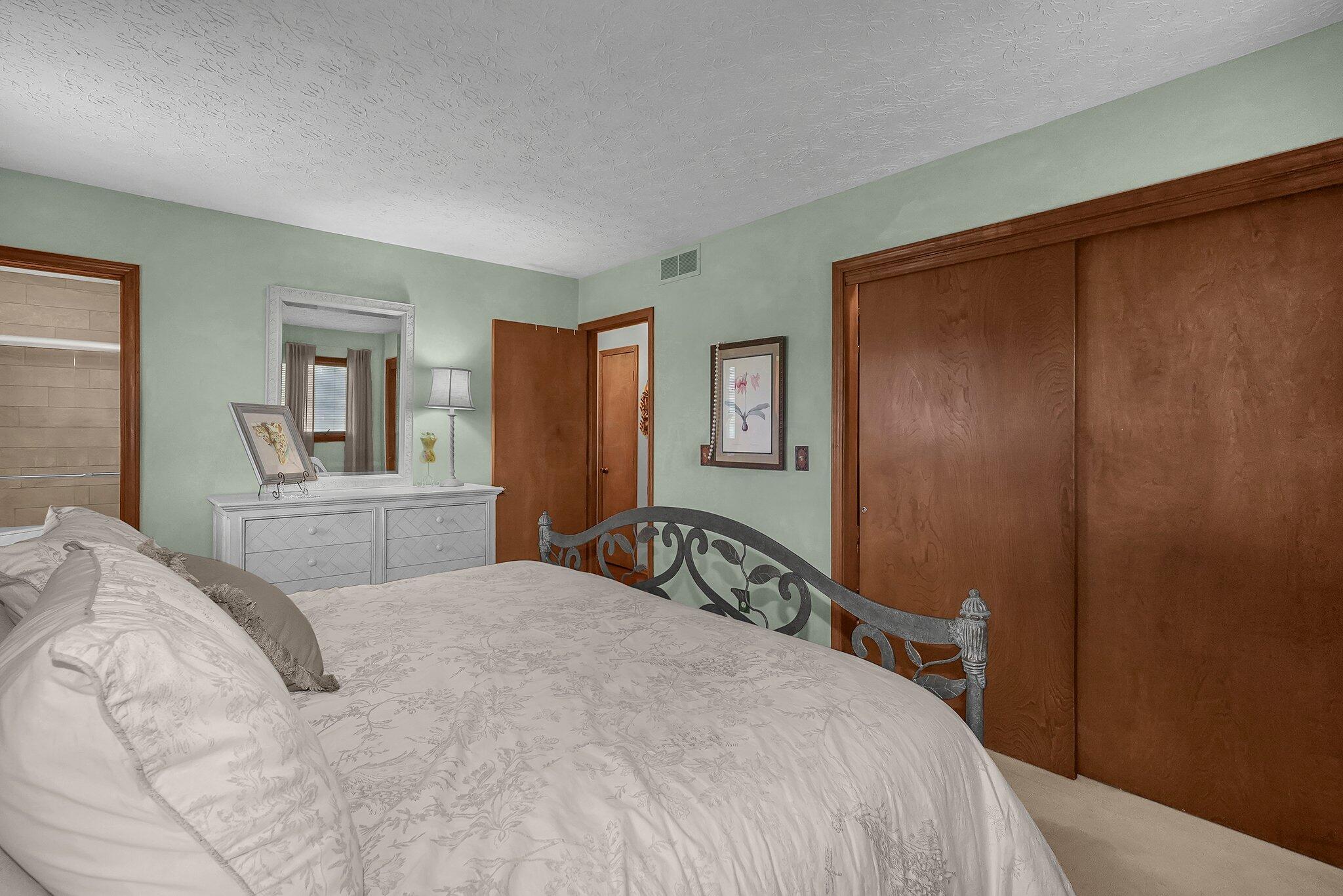 5033 Worthington Road Galena, OH 43021 - Photo 21 of 30 Primary Bedroom