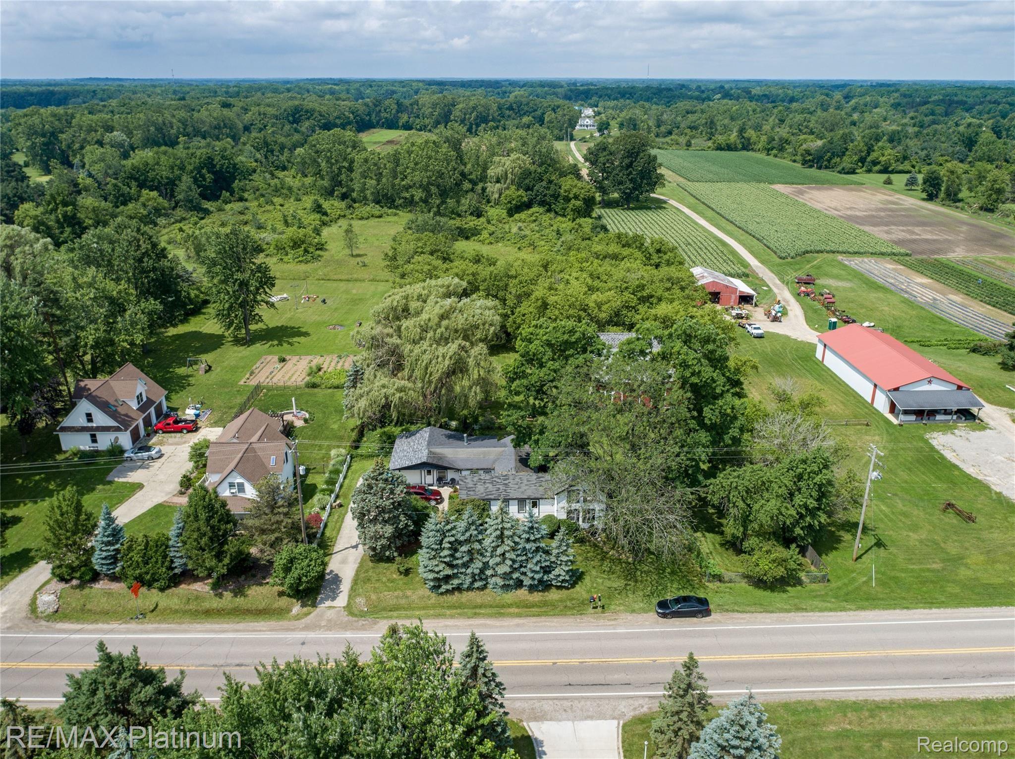 11160 Linden Road Linden, MI 48451 - Photo 40 of 43 11160 Linden Rd REDO HDR13.jpg