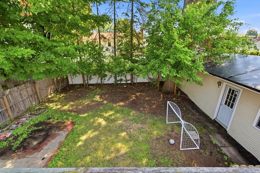 15 Rhodes Avenue Feeding Hills, MA 01030 - Photo 5 of 28