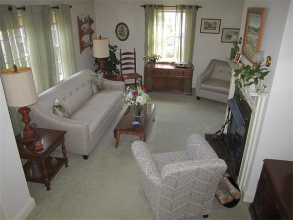 38 Boulevard Road Dedham, MA 02026 - Photo 4 of 18 Gallery Image 4