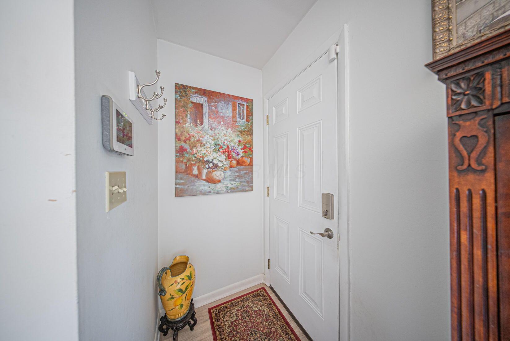 3600 Reed Road, Unit 16 Columbus, OH 43220 - Photo 10 of 45 13-web-or-mls-Maria Milligan - 3600 Reed