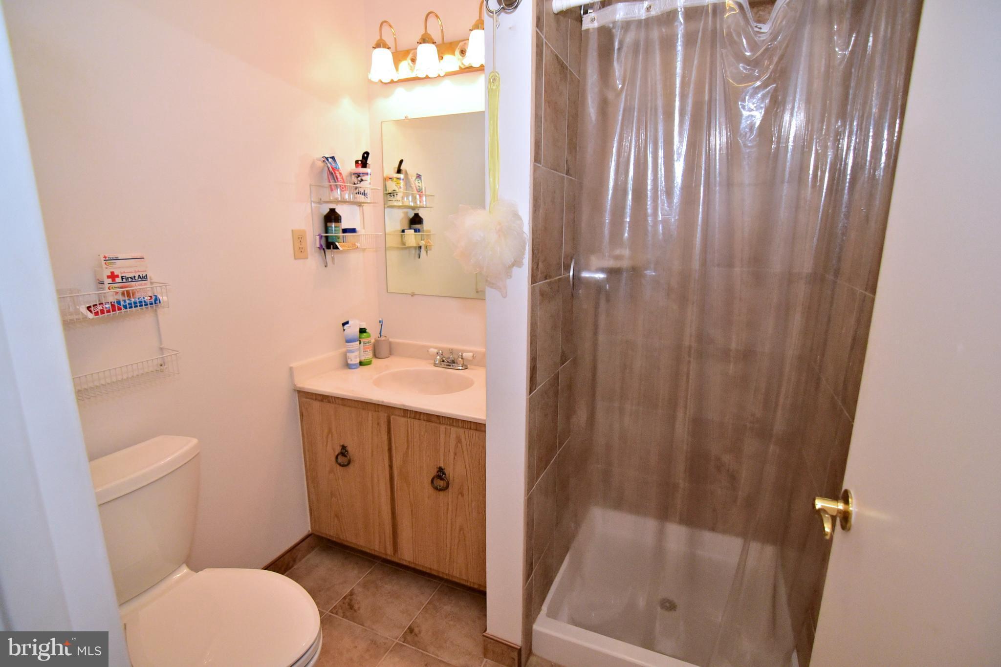 6402 Loy Road Waldorf, MD 20601 - Photo 22 of 30 Bath (Master)