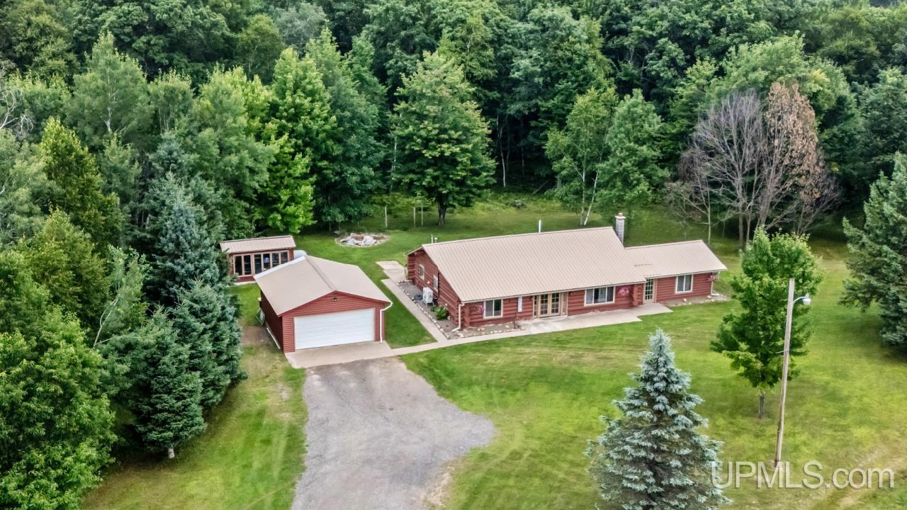 6139 Camels Clearing Road Florence, WI 54121 - Photo 1 of 37