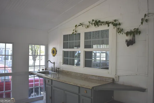 $239,000 | 250 South Lewis Street, Metter, GA 30439