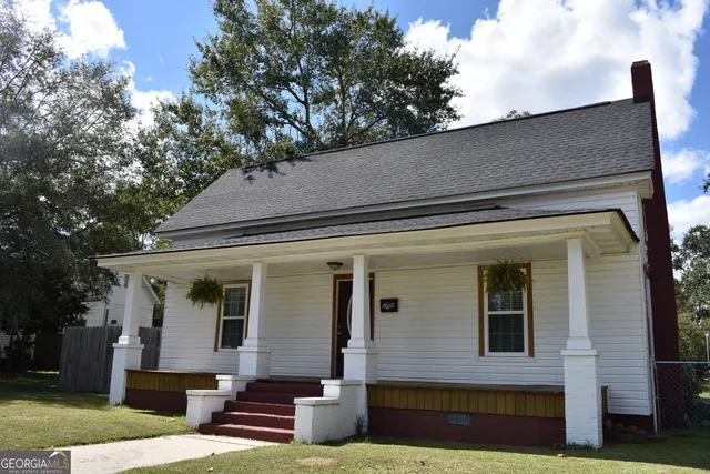 $239,000 | 250 South Lewis Street, Metter, GA 30439