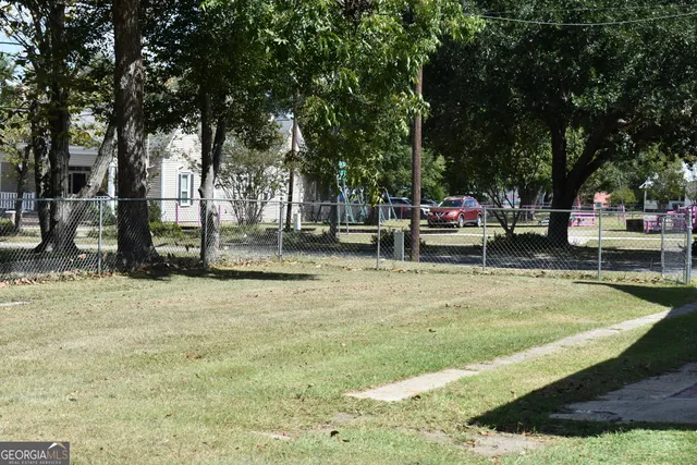 $239,000 | 250 South Lewis Street, Metter, GA 30439