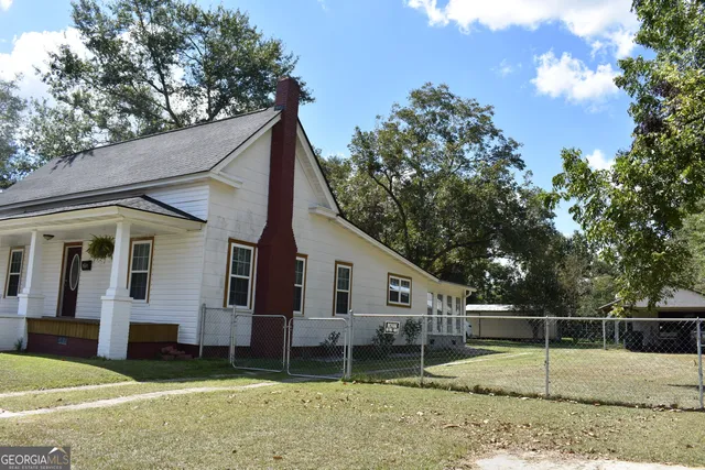 $239,000 | 250 South Lewis Street, Metter, GA 30439