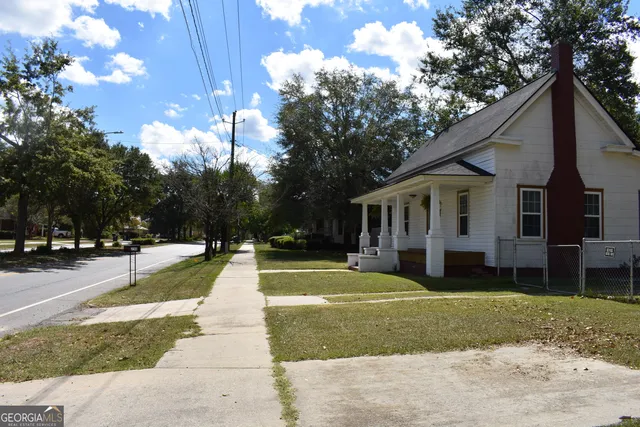 $239,000 | 250 South Lewis Street, Metter, GA 30439