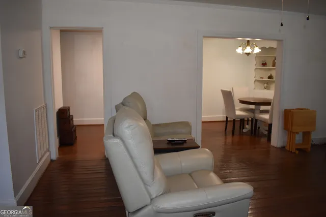 $239,000 | 250 South Lewis Street, Metter, GA 30439