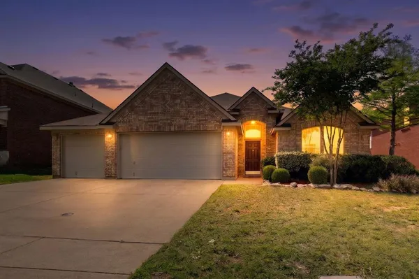 $2,300 | 8304 Cornerstone Drive, Fort Worth, TX 76123