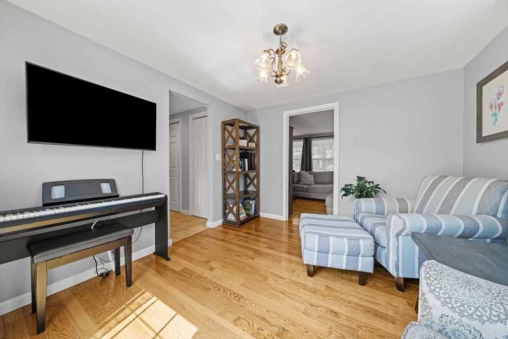718 R Cabot Street Beverly, MA 01915 - Photo 7 of 38