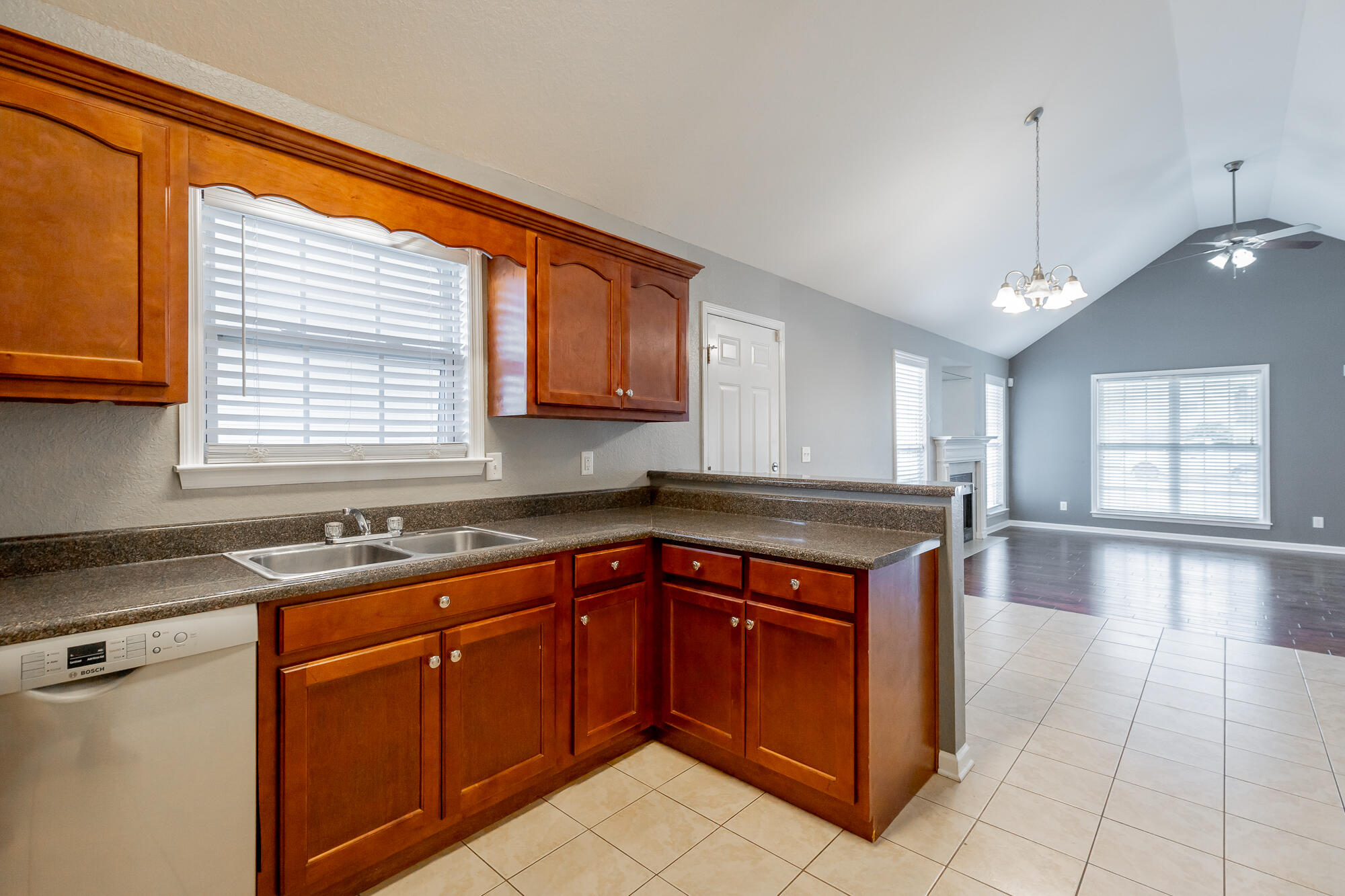 49 Rifleman Drive Rossville, GA 30741 - Photo 14 of 60 49 Rifleman Drive HD-11