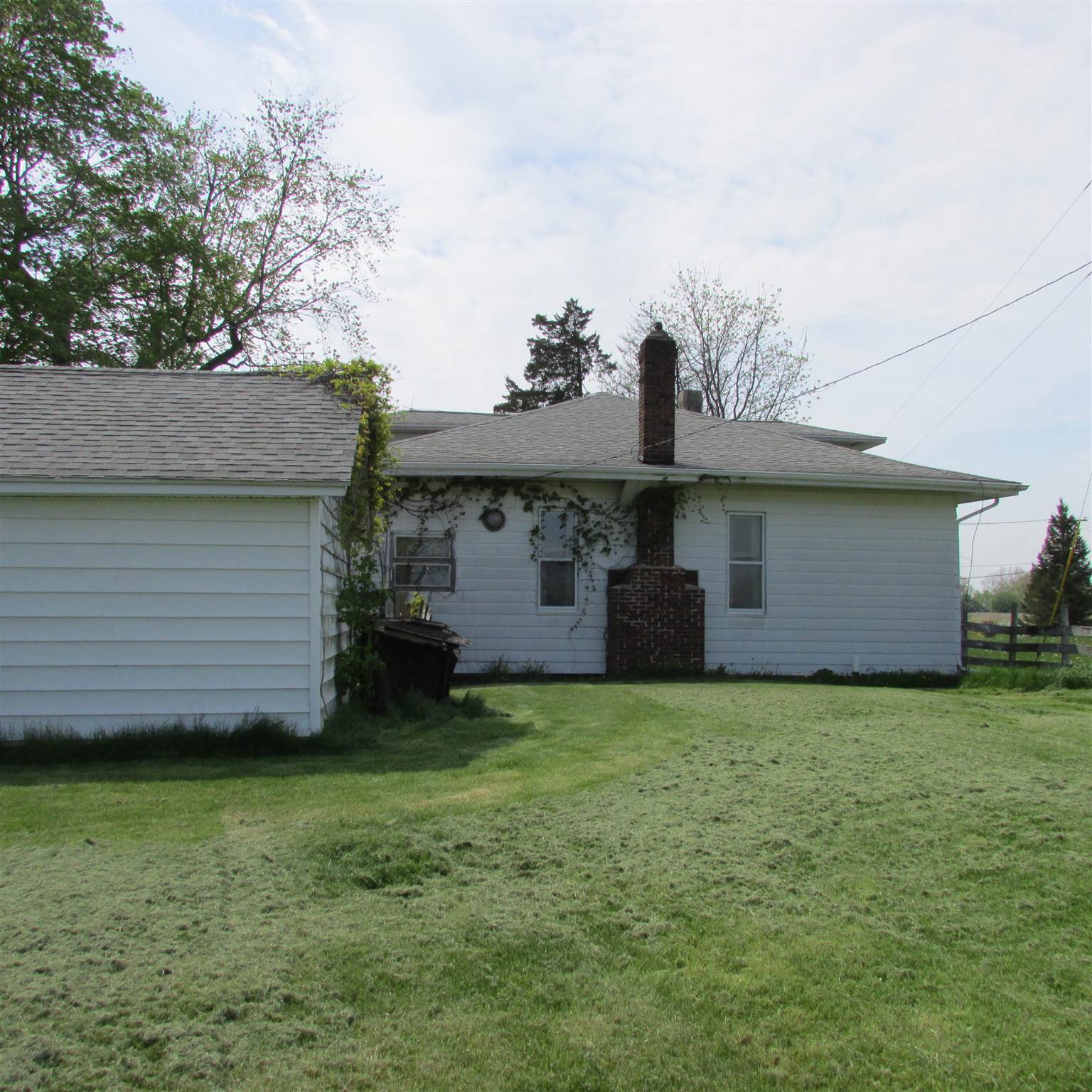 1227 North Mexico Road Peru, IN 46970 - Photo 14 of 19 Gallery Image 14