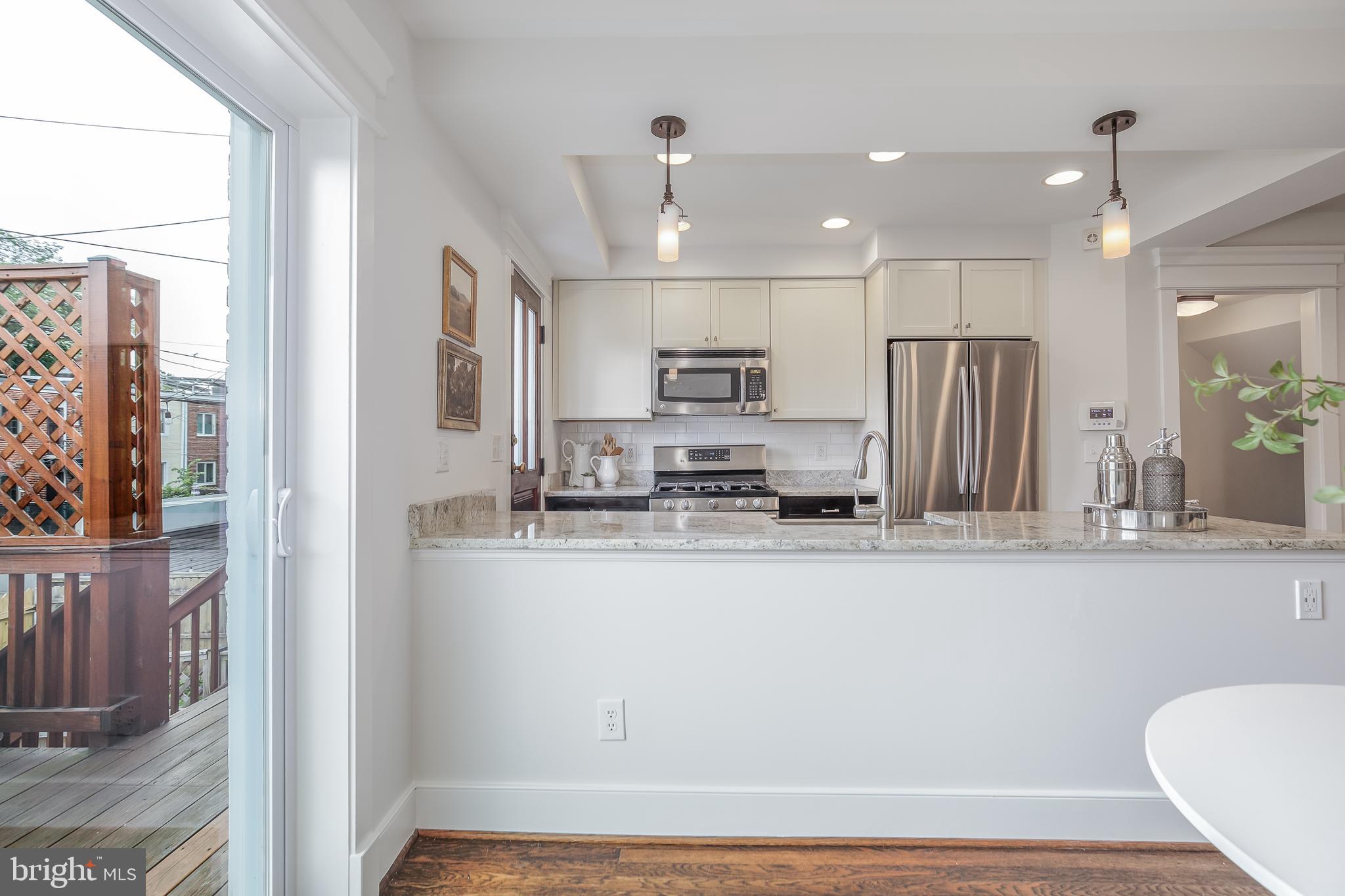 323 18th Place Northeast Washington, DC 20002 - Photo 11 of 39