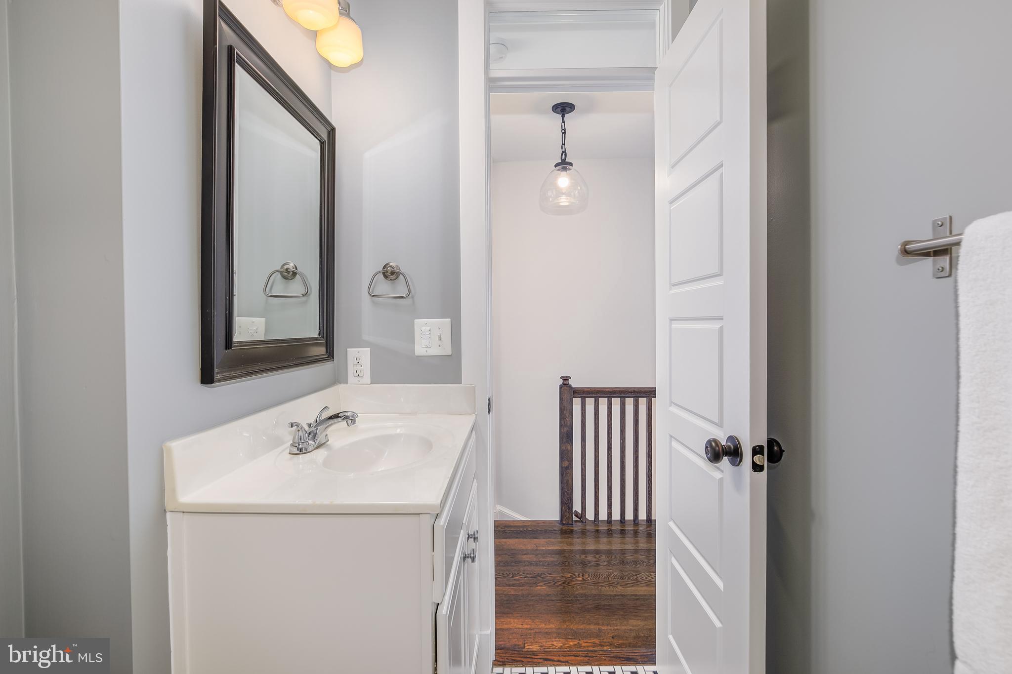 323 18th Place Northeast Washington, DC 20002 - Photo 20 of 39