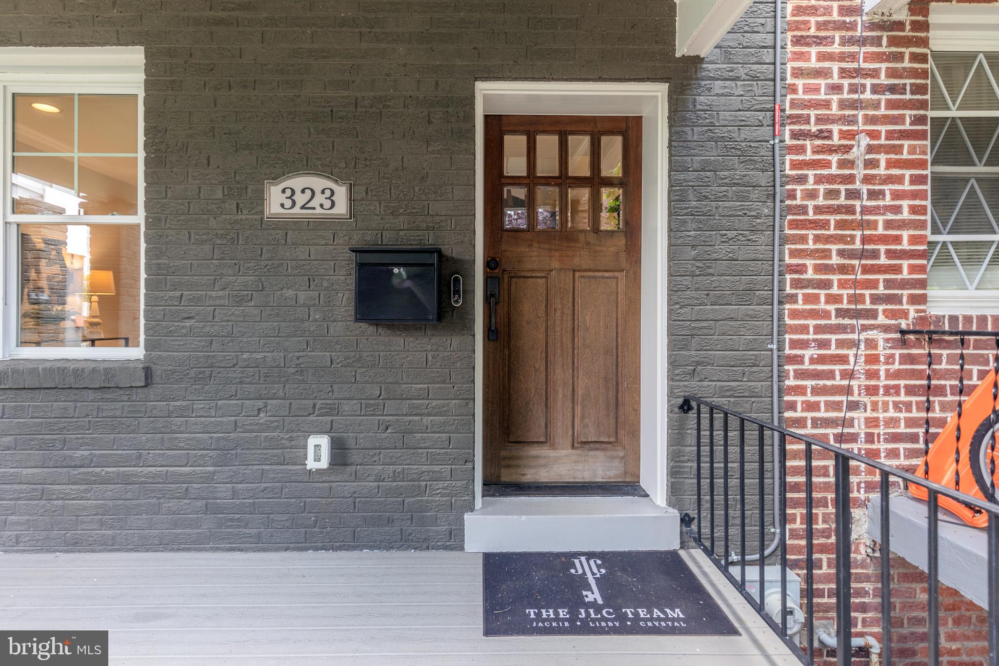 323 18th Place Northeast Washington, DC 20002 - Photo 2 of 39