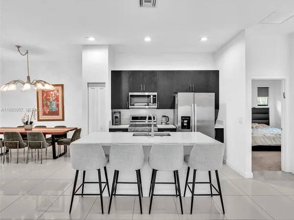 $4,250 | 4936 Whispering Way, Unit 4936, Dania Beach, FL 33312