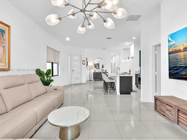 $4,250 | 4936 Whispering Way, Unit 4936, Dania Beach, FL 33312