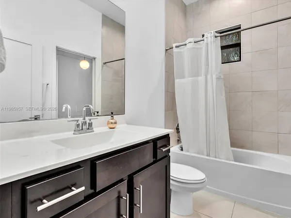 $4,250 | 4936 Whispering Way, Unit 4936, Dania Beach, FL 33312