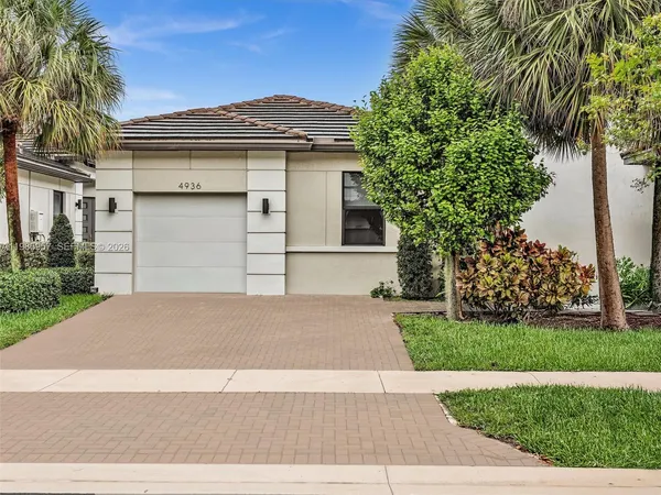 $4,250 | 4936 Whispering Way, Unit 4936, Dania Beach, FL 33312