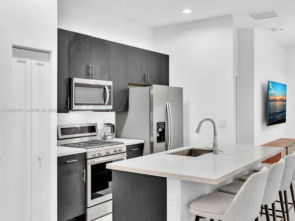 $4,250 | 4936 Whispering Way, Unit 4936, Dania Beach, FL 33312