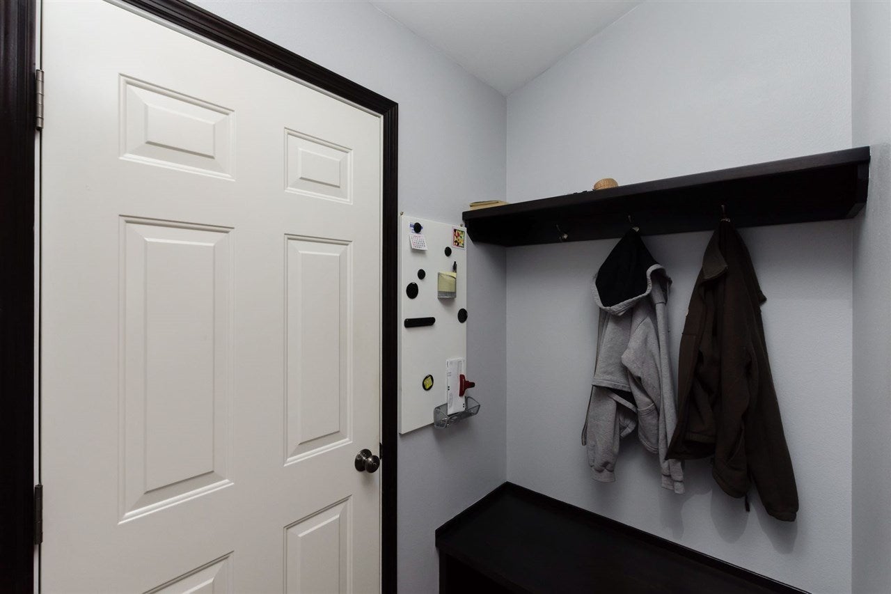 2445 Newcastle Road Marion, IA 52302 - Photo 15 of 36 Gallery Image 15