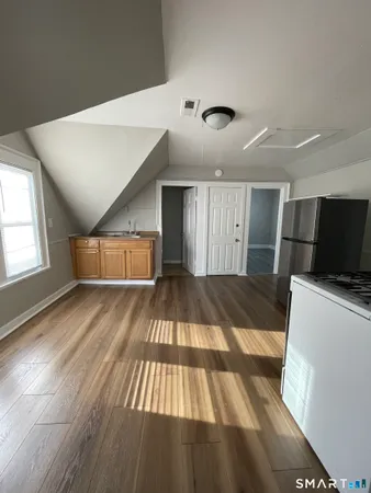 $1,450 | 45 Frank Street, Unit 3, New Haven, CT 06519